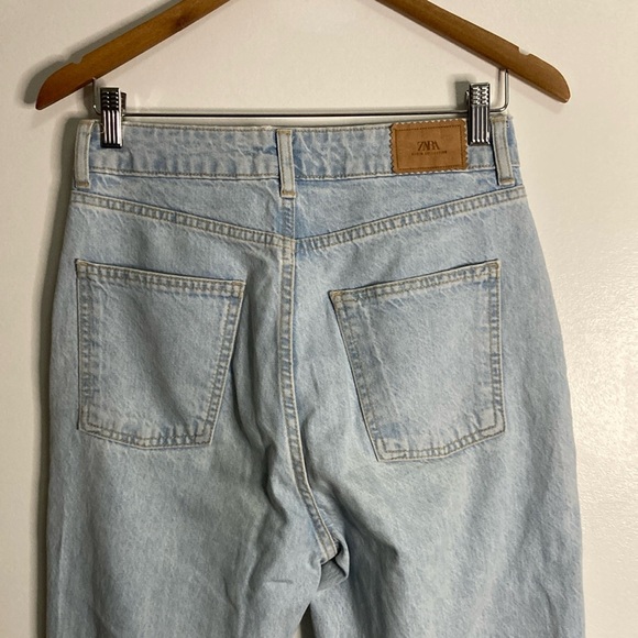 Zara women’s high waisted light Blue Jeans size - Picture 7 of 8